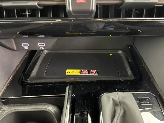 トヨタ アルファード Z 道央・札幌 2024(令6)年 1.4万km プラチナホワイトパールマイカ ・ワンオーナー/・４WD/・寒冷地仕様/・モデリスタエアロ（F.S.R）/・モデリスタドレスアップマフラー/・モデリスタフェンダーガーニッシュ/・モデリスタミラーガーニッシュ/・モデリスタLEDスマートフットライト/・左右独立ムーンルーフ/・ユニバーサルステップ/・14インチディスプレイオーディオ/　ナビ/TVキット/・パノラミックビューモニター/・13.2型有機EL後席モニター/・デジタルインナーミラー/・ビルトインETC2.0/・ドライブレコーダー/・トヨタセーフティセンス/・プリクラッシュセーフティ/・レーントレーシングアシスト/・レーンディパーチャーアラート/・レーダークルーズコントロール/・アダプティブハイビームシステム/・オートマチックハイビーム/・ロードサインアシスト/・ドライバー異常時対応システム/・プロアクティブドライビングアシスト/・レーンチェンジアシスト/・ブラインドスポットモニター/・安心降車アシスト/・レザーシート/・シートヒーター/・シートベンチレーション/・パワーシート/・スマートキー/・純正フロアマット/・ドアバイザー