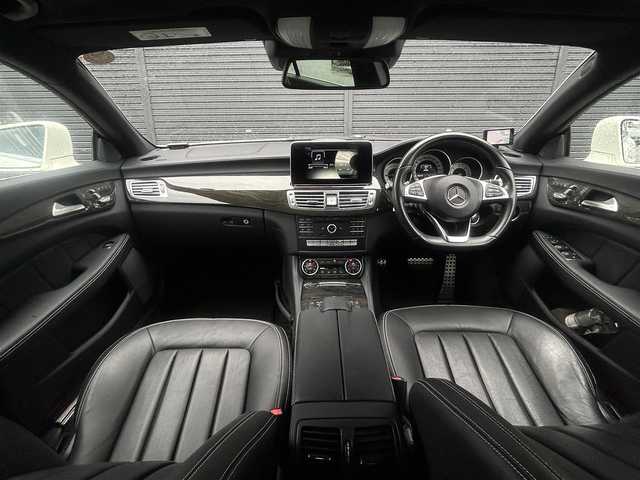 メルセデス・ベンツ ＣＬＳ２２０ｄ AMGライン 茨城県 2016(平28)年 2.5万km ダイヤモンドホワイト サンルーフ　/ＲＳＰ　/ＡＣＣ/ＬＫＡ　/ＢＳＡ　/Ｂカメラ　/パークトロニック　/黒革　/全席シートヒーター　/Ｍ付ＰＷシート　/ＰＷトランク　/マルチビームＬＥＤ　/ナビ　/１２セグ　/ＣａｒＰｌａｙ/ＢＴ/USB/DVD/CD　/キーレスゴー/禁煙車