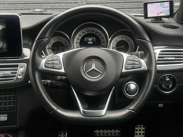 メルセデス・ベンツ ＣＬＳ２２０ｄ AMGライン 茨城県 2016(平28)年 2.5万km ダイヤモンドホワイト サンルーフ　/ＲＳＰ　/ＡＣＣ/ＬＫＡ　/ＢＳＡ　/Ｂカメラ　/パークトロニック　/黒革　/全席シートヒーター　/Ｍ付ＰＷシート　/ＰＷトランク　/マルチビームＬＥＤ　/ナビ　/１２セグ　/ＣａｒＰｌａｙ/ＢＴ/USB/DVD/CD　/キーレスゴー/禁煙車