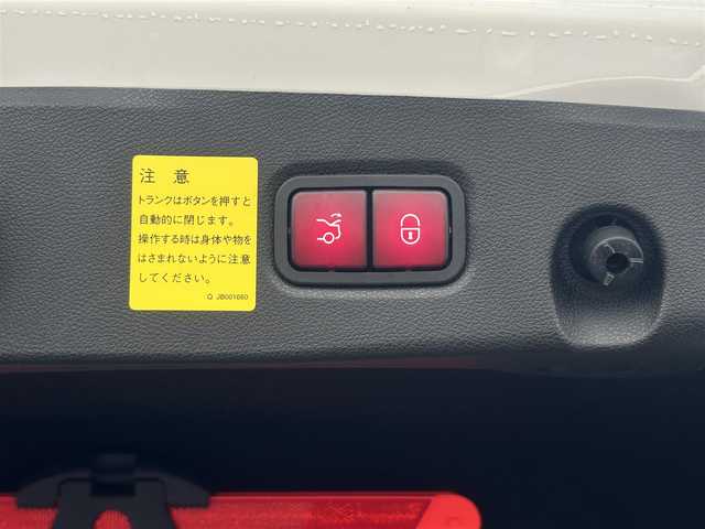メルセデス・ベンツ ＣＬＳ２２０ｄ AMGライン 茨城県 2016(平28)年 2.5万km ダイヤモンドホワイト サンルーフ　/ＲＳＰ　/ＡＣＣ/ＬＫＡ　/ＢＳＡ　/Ｂカメラ　/パークトロニック　/黒革　/全席シートヒーター　/Ｍ付ＰＷシート　/ＰＷトランク　/マルチビームＬＥＤ　/ナビ　/１２セグ　/ＣａｒＰｌａｙ/ＢＴ/USB/DVD/CD　/キーレスゴー/禁煙車