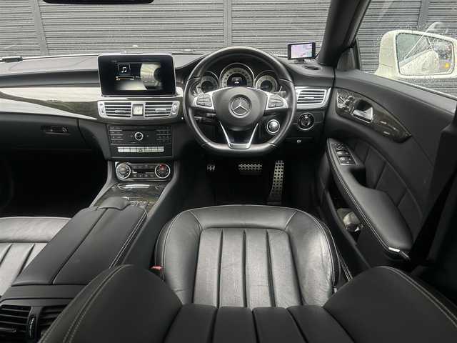 メルセデス・ベンツ ＣＬＳ２２０ｄ AMGライン 茨城県 2016(平28)年 2.5万km ダイヤモンドホワイト サンルーフ　/ＲＳＰ　/ＡＣＣ/ＬＫＡ　/ＢＳＡ　/Ｂカメラ　/パークトロニック　/黒革　/全席シートヒーター　/Ｍ付ＰＷシート　/ＰＷトランク　/マルチビームＬＥＤ　/ナビ　/１２セグ　/ＣａｒＰｌａｙ/ＢＴ/USB/DVD/CD　/キーレスゴー/禁煙車