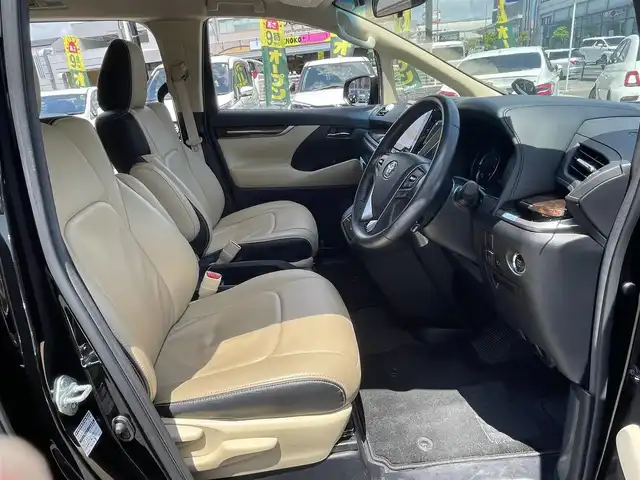 トヨタ ヴェルファイア X 大阪府 2020(令2)年 4.5万km ブラック ワンオーナー/純正ナビ（９インチディスプレイオーディオ）/AM/FM/Bluetooth/フルセグテレビ/DVD/バックカメラ/ETC2.0/プリクラッシュセーフティー/クリアランスソナー/レーントレーシングアシスト/ロードサインアシスト/プッシュスタート/オートライト/オートハイビーム/ブレーキホールド/ドライブレコーダー/（TZ-D２０６）/電動パーキングブレーキ/USB端子/パワースライドドア（左側のみ）/3列シート/ECOモード