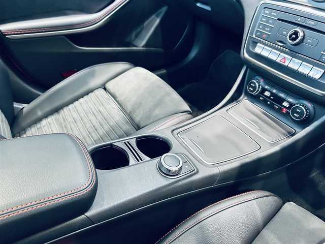 メルセデス・ベンツ ＣＬＡ１８０ AMG スタイル 大阪府 2019(平31)年 2.4万km ジュピターレッド レーダーセーフティ/サンルーフ/HUD/ハーフレザー/メモリ付きパワーシート/シートヒーター/ACC/純正ナビ/TV/バックカメラ/applecarplay/純正18インチAW/LEDヘッドライト/ブラインドスポット