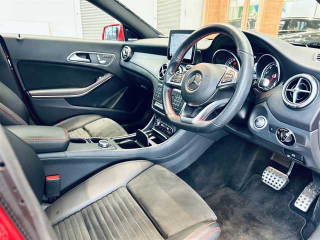 メルセデス・ベンツ ＣＬＡ１８０ AMG スタイル 大阪府 2019(平31)年 2.4万km ジュピターレッド レーダーセーフティ/サンルーフ/HUD/ハーフレザー/メモリ付きパワーシート/シートヒーター/ACC/純正ナビ/TV/バックカメラ/applecarplay/純正18インチAW/LEDヘッドライト/ブラインドスポット