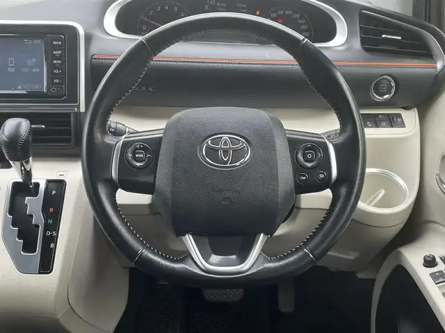 トヨタ シエンタ G 長野県 2016(平28)年 8万km ヴィンテージブラウンパールクリスタルシャイン (株)IDOMが運営する【じしゃロン長野店】の自社ローン専用車両になります。こちらは現金またはオートローンご利用時の価格です。自社ローンご希望の方は別途その旨お申付け下さい/純正ナビ/Bluetooth/バックカメラ/ETC/フルセグテレビ/両側パワースライド/純正フロアマット/レーンキープアシスト/横滑り防止装置/アイドリングストップ/盗難防止装置/プリクラッシュセーフティー/LEDヘッドライト/オートマチックハイビーム
