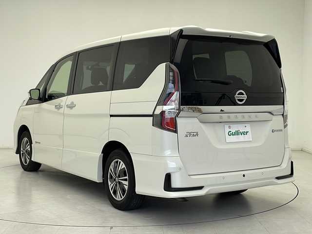日産 セレナ e－パワー ハイウェイスター V 千葉県 2022(令4)年 4.9万km ブリリアントホワイトパール 純正SDナビ/フルセグTV/Bluetooth/CD/DVD/USB/バック・サイド・フロントカメラ/全方位カメラ/前方ドライブレコーダー/レーダー探知機/両側パワースライドドア/プロパイロット/追従クルーズコントロール/ステアリングリモコン/ステアリングヒーター/シートヒーター/スマートキー/スペアキー/前後コーナーセンサー/LEDヘッドライト