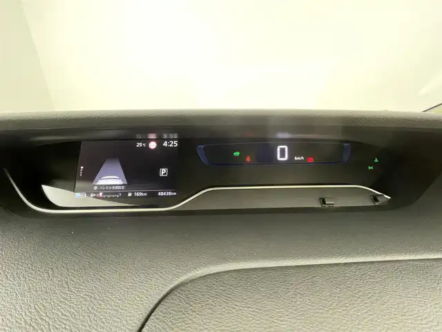 日産 セレナ e－パワー ハイウェイスター V 大阪府 2022(令4)年 4.9万km ブリリアントホワイトパール 純正SDナビ/(フルセグTV/Bluetooth/CD/DVD/USB)/アラウンドビューカメラ/バック・サイド・フロントカメラ/両側パワースライドドア/プロパイロット/レーダークルーズコントロール/ステアリングリモコン/ステアリングヒーター/シートヒーター/スマートキー/スペアキー/前後コーナーセンサー/オートライト/LEDヘッドライト