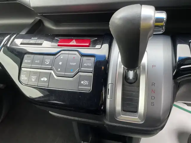 ホンダ ステップワゴン スパーダ Z クールスピリット 石川県 2012(平24)年 7.6万km プレミアムコスミックバイオレットパール ワンオーナー/社外メモリーナビ/CD/ワンセグTV/バックカメラ/HIDヘッドライト/純正アルミホイール/両側パワースライドドア/ETC/スマートキー/電動ミラー/クルーズコントロール/パドルシフト/保証書