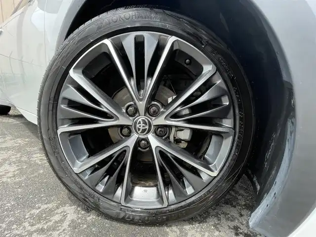 トヨタ プリウス G 東京都 2023(令5)年 2.8万km プラチナホワイトパールマイカ 純正コネクトナビ/バックモニター/プリクラッシュセーフティ/ブラインドスポット/レーントレーシング/プロアクティブドライビングアシスト/レーダークルーズ/シートヒーター/ＥＴＣ/スマートキー