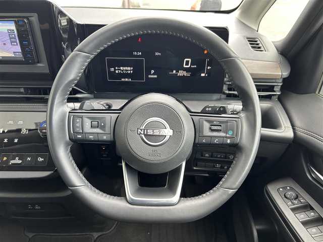 日産 セレナ ハイウェイスター V 静岡県 2023(令5)年 3万km プリズムホワイト エマージェンシーブレーキ/プロパイロット/ケンウッドナビ/ＤＶＤ再生/ＢＴオーディオ/ワンセグＴＶ/バックカメラ/ＥＴＣ２．０/ＢＳＷ/両側電動スライドドア/ＬＥＤヘッドランプ/フォグライト/純正１６ＡＷ