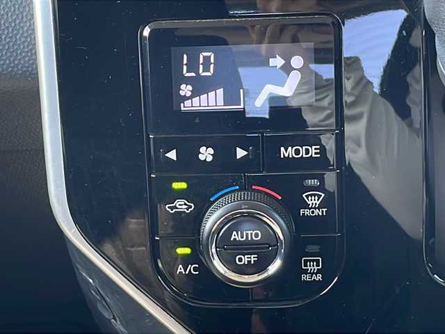 トヨタ ルーミー カスタムG S 三重県 2018(平30)年 3.3万km レーザーブルークリスタルシャイン 純正ナビ/バックカメラ/両側電動/クルーズコントロール/スペアキー/前方ドライブレコーダー/ビルトインETC2.0/前席シートヒーター/リヤサンシェード/純正フロアマット/革巻きステアリング/オートライト/ステアリングリモコン/電動格納ミラー/禁煙車
