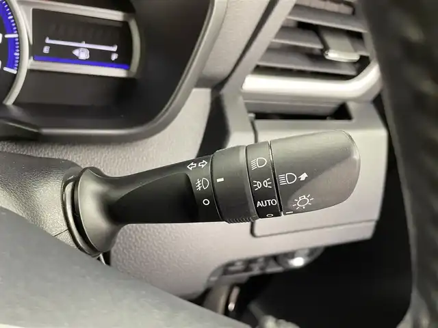 トヨタ ルーミー カスタムG S 宮城県 2018(平30)年 3.3万km レーザーブルークリスタルシャイン 純正ナビ/バックカメラ/両側パワースライドドア/クルーズコントロール/LEDヘッドランプ/スペアキー/前方ドライブレコーダー/ビルトインETC2.0/前席シートヒーター/リヤサンシェード/純正フロアマット/革巻きステアリング/オートライト/ステアリングリモコン/電動格納ミラー/禁煙車