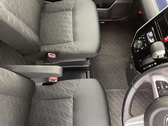 トヨタ ルーミー カスタムG S 宮城県 2018(平30)年 3.3万km レーザーブルークリスタルシャイン 純正ナビ/バックカメラ/両側パワースライドドア/クルーズコントロール/LEDヘッドランプ/スペアキー/前方ドライブレコーダー/ビルトインETC2.0/前席シートヒーター/リヤサンシェード/純正フロアマット/革巻きステアリング/オートライト/ステアリングリモコン/電動格納ミラー/禁煙車