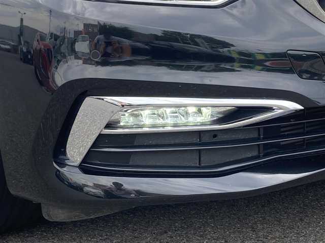 ＢＭＷ ５２３ｄ ラグジュアリー 鳥取県 2017(平29)年 4.7万km 黒 登録時走行距離：47027km/メーカー純正ナビ/　CD DVD フルセグTV/全方位カメラ/衝突被害軽減装置/レーンキープアシスト/レーダークルーズコントロール/クリアランスソナー/LEDヘッドライト/オートライト/フォグランプ/リアフォグ/ブラックレザーシート/シートヒーター/パワーシート/ETC/前後ドライブレコーダー/プッシュスタート/スマートキー/スペアキー