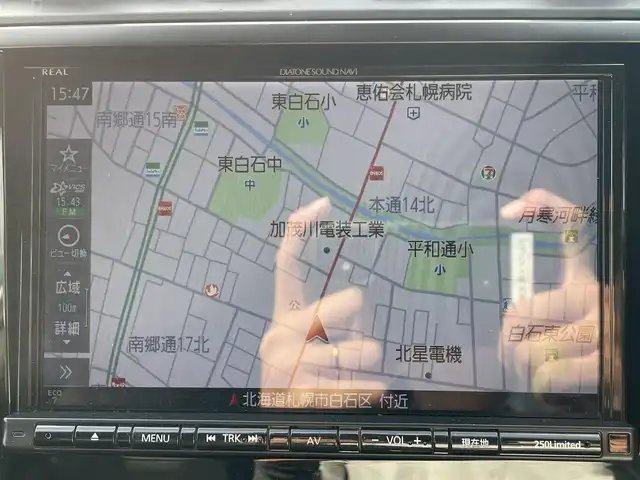 スバル ＷＲＸ Ｓ４ STIスポーツアイサイト 道央・札幌 2018(平30)年 6.9万km クリスタルホワイトP ・4WD/・寒冷地仕様/・アイサイト/・純正ナビ/CD&DVD&SD&BT&USB&フルセグTV/・ハンズフリー/・純正ドライブレコーダー(前のみ)/・車外カメラ(前&左&後)/・横滑り防止装置/・レーンキープアシスト/・前席シートヒーター/・前席パワーシート/・前席バニティミラー(両側ライト付)/・ハーフレザー/・ETC/・パドルシフト/・フォグランプ/・コーナーセンサー(後ろのみ)/・エアロ(サイド、リアスポイラー)/・リアウィング/・純正フロアマット/・オートライト/・ウィンカーミラー