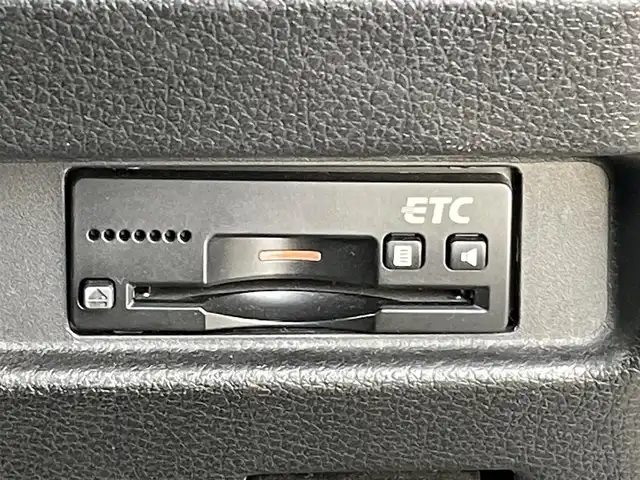 スズキ スペーシア カスタム HYBRID XS ターボ 東京都 2017(平29)年 5.5万km スチールシルバーM 8インチナビ/バックカメラ/フルセグTV/デュアルセンサーブレーキサポート/両側パワースライドドア/衝突軽減システム/ハーフレザーシート/レーンキープアシスト/コーナーセンサー（後ろのみ）/運転席のみシートヒーター/プッシュスタート/ETC/純正アルミホイール/フォグランプ/ウインカーミラー/純正ドアバイザー