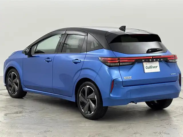 日産 オーラ G 福岡県 2024(令6)年 0.6万km ビビットブルー / スーパーブラック 2トーン ワンオーナー　/純正ナビ／フルセグTV/全方位カメラ　/ＢＯＳＥプレミアムサウンド　/ワイヤレス充電　/ビルトインＥＴＣ２．０　/デジタルインナーミラー　/前後ドライブレコーダー　/プロパイロット　/コーナーセンサー　/エマージェンシーブレーキ　/レーンキープ　/ＬＥＤヘッドライト