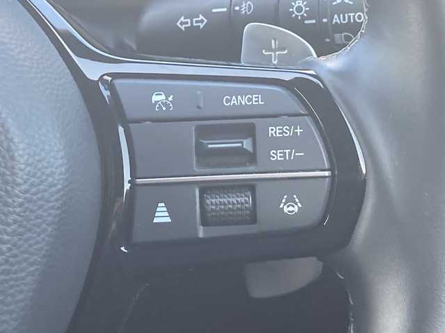 ホンダ ＺＲ－Ｖ ハイブリッド e:HEV Z ブラックスタイル 佐賀県 2024(令6)年 1.3万km プラチナホワイトパール BOSEサウンド/Hondaconnect9インチナビ/マルチビューカメラ/ホンダセンシング/・衝突被害軽減ブレーキ/・路線逸脱抑制機能/・ブラインドスポットモニター/・リアクロストラフィックアラート/・コーナーセンサー/・アダプティブクルーズコントロール/本革シート/シートヒーター（全席）/メモリパワーシート/パワーバックドア/ETC2.0/ステアリングヒーター/ステアリングリモコン/パドルシフト/電動パーキングブレーキ/オートブレーキホールド/置くだけ充電/プッシュスタート/スマートキー/LEDヘッドライト/フォグライト/純正ブラックアルミホイール