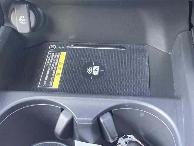 ホンダ ＺＲ－Ｖ ハイブリッド e:HEV Z ブラックスタイル 佐賀県 2024(令6)年 1.3万km プラチナホワイトパール BOSEサウンド/Hondaconnect9インチナビ/マルチビューカメラ/ホンダセンシング/・衝突被害軽減ブレーキ/・路線逸脱抑制機能/・ブラインドスポットモニター/・リアクロストラフィックアラート/・コーナーセンサー/・アダプティブクルーズコントロール/本革シート/シートヒーター（全席）/メモリパワーシート/パワーバックドア/ETC2.0/ステアリングヒーター/ステアリングリモコン/パドルシフト/電動パーキングブレーキ/オートブレーキホールド/置くだけ充電/プッシュスタート/スマートキー/LEDヘッドライト/フォグライト/純正ブラックアルミホイール