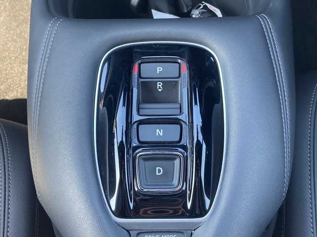 ホンダ ＺＲ－Ｖ ハイブリッド e:HEV Z ブラックスタイル 佐賀県 2024(令6)年 1.3万km プラチナホワイトパール BOSEサウンド/Hondaconnect9インチナビ/マルチビューカメラ/ホンダセンシング/・衝突被害軽減ブレーキ/・路線逸脱抑制機能/・ブラインドスポットモニター/・リアクロストラフィックアラート/・コーナーセンサー/・アダプティブクルーズコントロール/本革シート/シートヒーター（全席）/メモリパワーシート/パワーバックドア/ETC2.0/ステアリングヒーター/ステアリングリモコン/パドルシフト/電動パーキングブレーキ/オートブレーキホールド/置くだけ充電/プッシュスタート/スマートキー/LEDヘッドライト/フォグライト/純正ブラックアルミホイール