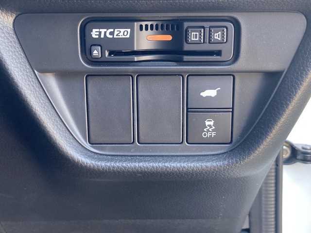 ホンダ ＺＲ－Ｖ ハイブリッド e:HEV Z ブラックスタイル 佐賀県 2024(令6)年 1.3万km プラチナホワイトパール BOSEサウンド/Hondaconnect9インチナビ/マルチビューカメラ/ホンダセンシング/・衝突被害軽減ブレーキ/・路線逸脱抑制機能/・ブラインドスポットモニター/・リアクロストラフィックアラート/・コーナーセンサー/・アダプティブクルーズコントロール/本革シート/シートヒーター（全席）/メモリパワーシート/パワーバックドア/ETC2.0/ステアリングヒーター/ステアリングリモコン/パドルシフト/電動パーキングブレーキ/オートブレーキホールド/置くだけ充電/プッシュスタート/スマートキー/LEDヘッドライト/フォグライト/純正ブラックアルミホイール