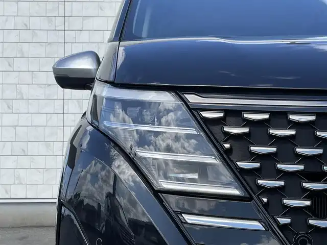 日産 セレナ e－パワー オーテック 福岡県 2025(令7)年 0.1万km ダイヤモンドブラック 純正12.3型SDナビ(フルセグTV/HDMI/BT)アラウンドビューモニタープロパイロットエマージェンシーブレーキBSM両側パワスラ前後ドラレコETC2.0デジタルインナーミラーUSBポート、タイプC置くだけ充電シートヒーターレーダーシート純正16インチアルミホイールプッシュスタートスマートキー