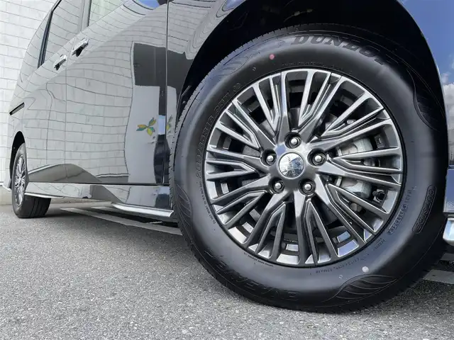 日産 セレナ e－パワー オーテック 福岡県 2025(令7)年 0.1万km ダイヤモンドブラック 純正12.3型SDナビ(フルセグTV/HDMI/BT)アラウンドビューモニタープロパイロットエマージェンシーブレーキBSM両側パワスラ前後ドラレコETC2.0デジタルインナーミラーUSBポート、タイプC置くだけ充電シートヒーターレーダーシート純正16インチアルミホイールプッシュスタートスマートキー
