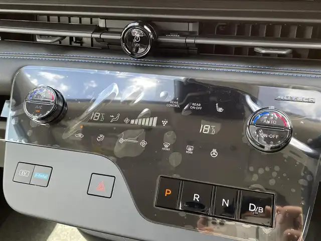 日産 セレナ e－パワー オーテック 福岡県 2025(令7)年 0.1万km ダイヤモンドブラック 純正12.3型SDナビ(フルセグTV/HDMI/BT)アラウンドビューモニタープロパイロットエマージェンシーブレーキBSM両側パワスラ前後ドラレコETC2.0デジタルインナーミラーUSBポート、タイプC置くだけ充電シートヒーターレーダーシート純正16インチアルミホイールプッシュスタートスマートキー