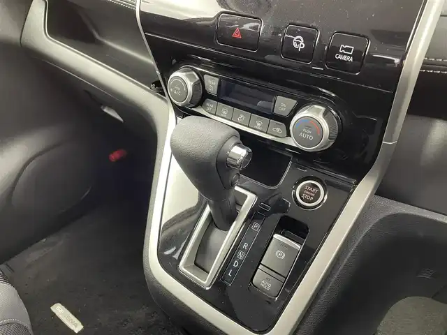 日産 セレナ ハイウェイスター Vセレクション 大阪府 2017(平29)年 7万km マルーンレッド 2トーン セーフティパックB/　・踏み間違い衝突防止アシスト/　・インテリジェントパーキングアシスト/　・進入禁止標識検知/　・インテリジェントルームミラー/　・電動パーキングブレーキ/　・オートブレーキホールド/　・プロパイロット/社外ナビ【CD/DVD/Bluetooth/ワンセグ】/アラウンドビューモニター/フリップダウンモニター/両側パワースライドドア/ビルトインETC/フロアマット