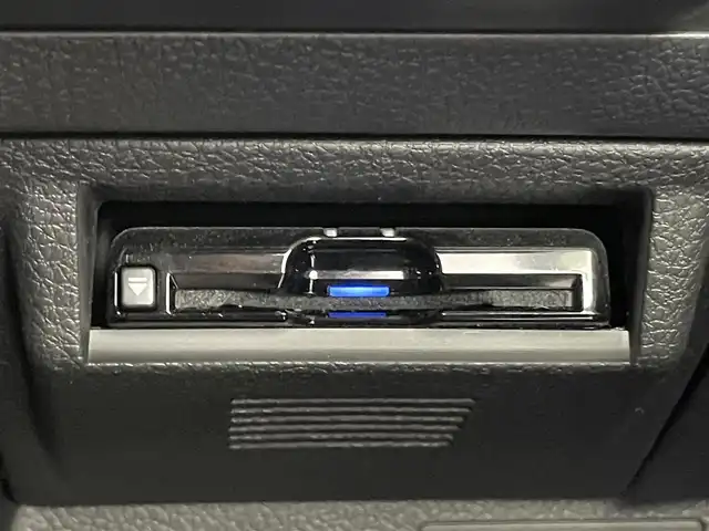 スバル レヴォーグ 1．6STIスポーツアイサイト 埼玉県 2017(平29)年 1.7万km ダークグレーメタリック 純正ナビ/ CD DVD 地デジTV Bluetooth/バックカメラ/アイサイトVer3/衝突軽減ブレーキ/レーンキープアシスト/レーダークルーズコントロール/ブラインドスポットモニター/パドルシフト/レザーシート/シートヒーター/パワーシート/ドライブレコーダー/LEDオートライト/ETC