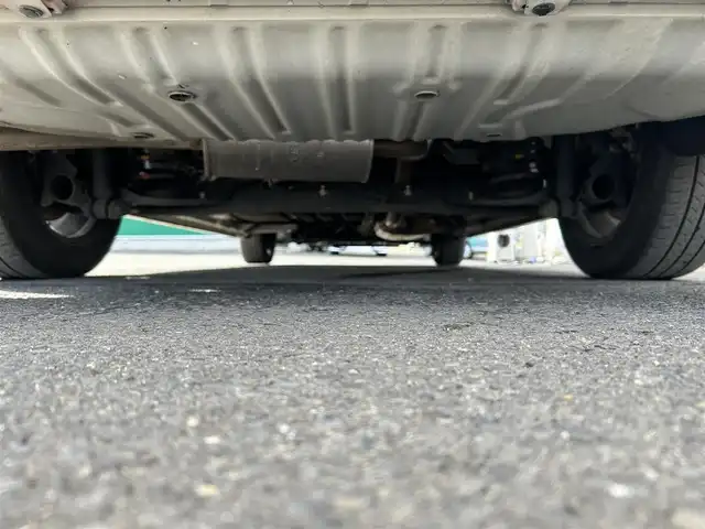 日産 セレナ ハイウェイスターVセレクションⅡ 宮城県 2018(平30)年 7.9万km ブリリアントホワイトパール セーフティパックA/・SRSエアバッグ（サイド/カーテン）/・インテリジェントアラウンドビューモニター/・踏み間違い衝突防止アシスト/・インテリジェントパーキングアシスト/・標識検知機能/・フロント＆バックソナー/・ヒーター付ドアミラー/＝＝＝/インテリジェントエマージェンシーブレーキ/車線逸脱警報/純正フリップダウンモニター/純正9インチナビ（MM518D-L）/・CD/DVD/・Bluetooth/・フルセグTV/ビルトインETC/ドライブレコーダー一体型デジタルミラー/ハンズフリー両側電動スライドドア/革巻きステアリング/LEDヘッドランプ/フォグランプ/オートライト/スマートキー＆プッシュスタート/電動格納ミラー/純正16インチAW/純正フロアマット/純正ドアバイザー/W/サイド/カーテンエアバッグ