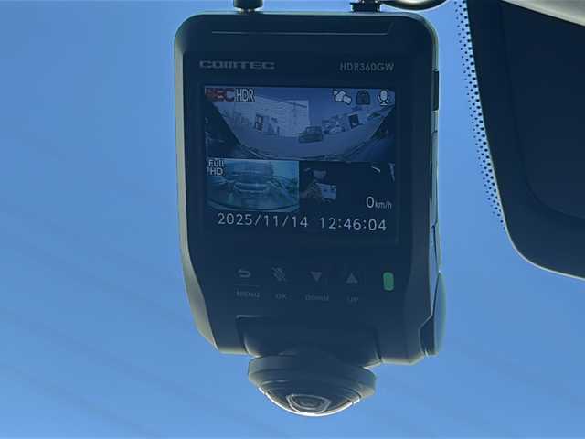 フォルクスワーゲン ゴルフ Ｒ 三重県 2014(平26)年 9.5万km ディープブラックパールエフェクト 純正ナビ/バックカメラ/本革シート/ＥＴＣ/スペアキー/前後ドラレコ/前後クリアランスソナー/シートヒーター/パワーシート/ＡＣＣ/オートライト/電動格納ミラー/革巻きステアリング/禁煙車