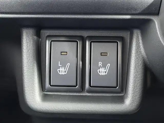 スズキ スペーシア カスタム HYBRID XS 大阪府 2025(令7)年 0.1千km ピュアホワイトパール/ブラック2トーン カスタム HV XS　全方位モニター付きメモリ-ナビゲーション・スズキコネクト対応通信機装着車(195800円)/レーダークルーズコントロール　コーナーセンサー　バックカメラ　レーンアシスト　全方位カメラ　ＬＥＤヘッドライト　プッシュスタート　衝突軽減　純正アルミホイール　フォグランプ　ハンドルヒーター 登録済未使用車 純正大型ナビ 両側電動