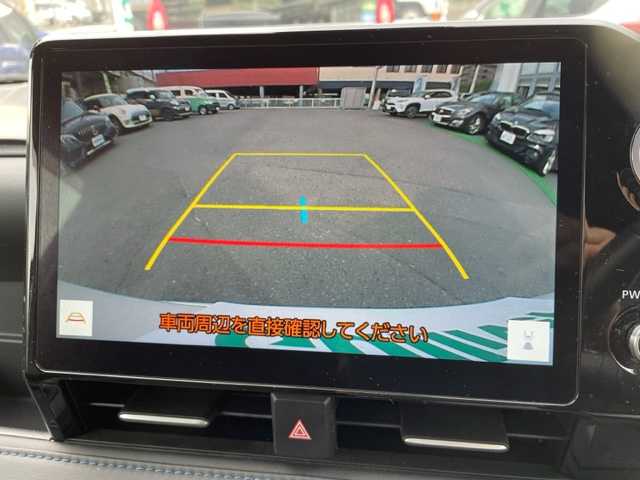 トヨタ ヴォクシー S－Z 神奈川県 2022(令4)年 6.5万km ホワイトパールクリスタルシャイン ワンオーナー				/純正10.5インチメモリーナビ			/・DTV/SD/CD/DVD/BT/HDMI			/バックカメラ/クリアランスソナー/ハーフレザーシート/前席シートヒーター/D席シートリフター/ビルトインETC2.0/ToyotaSafetySense/・アダプティブハイビームシステム/・オートマチックハイビーム/・プリクラッシュセーフティー/・レーントレーシングアシスト/・レーンディパーチャーアラート				/・発進遅れ告知機能/・ロードサインアシスト/・レーダークルーズコントロール/両側パワースライドドア/後席用サンシェード/前後ドライブレコーダー/純正17インチAW	/オートライト/純正LEDヘッドライト				/フォグランプ			/プッシュEgスタート/ストップ			/スマートキー×2	/純正フロアマット/取扱説明書/マルチメディア取扱説明書				/新車時保証書