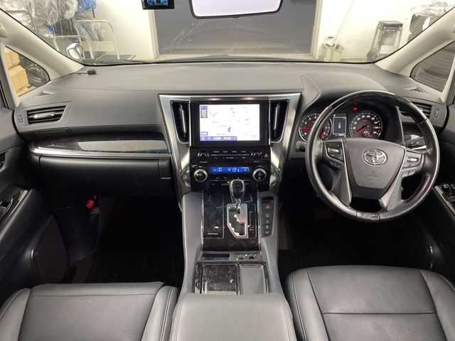 トヨタ アルファード S Cパッケージ 道央・札幌 2021(令3)年 6.1万km ホワイトパールクリスタルシャイン ・4WD/寒冷地仕様/・純正ディスプレイオーディオ　/・ナビ/BT/CD/DVD/・バックカメラ/・レーダークルーズコントロール/・ブラインドスポットモニター/・リヤクロストラフィックアラート/・トヨタセーフティセンス/・プリクラッシュセーフティ/・パワーシート/シートポジションメモリー/・シートヒーター/シートベンチレーション/・前後ドライブレコーダー/・MTモード付AT/・デジタルインナーミラー/・ステアリングスイッチ/ヒーター/・ビルトインETC/・両側パワースライドドア/・パワーバックドア/・三眼LEDヘッドライト/・オートマチックハイビーム/・ドアバイザー/・AC100V/・スマートキー/スペアキー