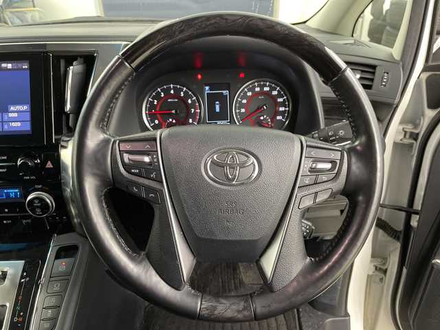 トヨタ アルファード S Cパッケージ 道央・札幌 2021(令3)年 6.1万km ホワイトパールクリスタルシャイン ・4WD/寒冷地仕様/・純正ディスプレイオーディオ　/・ナビ/BT/CD/DVD/・バックカメラ/・レーダークルーズコントロール/・ブラインドスポットモニター/・リヤクロストラフィックアラート/・トヨタセーフティセンス/・プリクラッシュセーフティ/・パワーシート/シートポジションメモリー/・シートヒーター/シートベンチレーション/・前後ドライブレコーダー/・MTモード付AT/・デジタルインナーミラー/・ステアリングスイッチ/ヒーター/・ビルトインETC/・両側パワースライドドア/・パワーバックドア/・三眼LEDヘッドライト/・オートマチックハイビーム/・ドアバイザー/・AC100V/・スマートキー/スペアキー