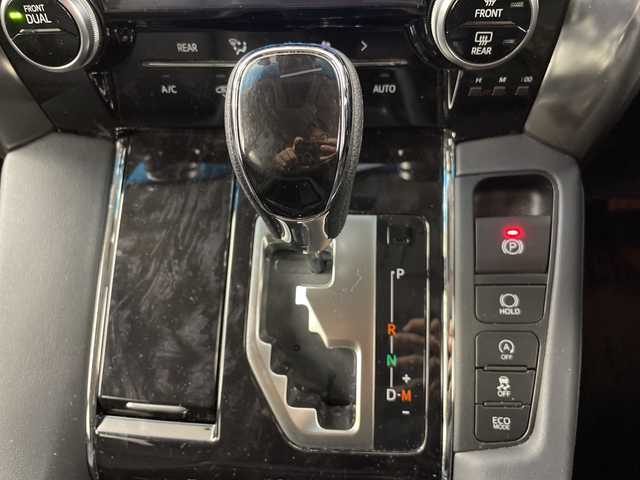 トヨタ アルファード S Cパッケージ 道央・札幌 2021(令3)年 6.1万km ホワイトパールクリスタルシャイン ・4WD/寒冷地仕様/・純正ディスプレイオーディオ　/・ナビ/BT/CD/DVD/・バックカメラ/・レーダークルーズコントロール/・ブラインドスポットモニター/・リヤクロストラフィックアラート/・トヨタセーフティセンス/・プリクラッシュセーフティ/・パワーシート/シートポジションメモリー/・シートヒーター/シートベンチレーション/・前後ドライブレコーダー/・MTモード付AT/・デジタルインナーミラー/・ステアリングスイッチ/ヒーター/・ビルトインETC/・両側パワースライドドア/・パワーバックドア/・三眼LEDヘッドライト/・オートマチックハイビーム/・ドアバイザー/・AC100V/・スマートキー/スペアキー