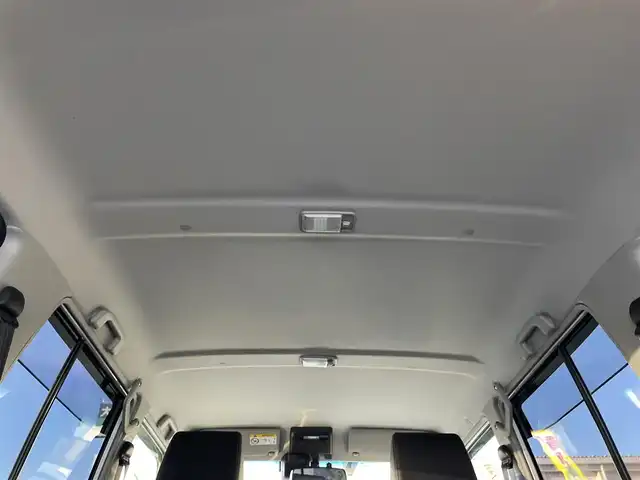 トヨタ ランドクルーザー AX 群馬県 2024(令6)年 3.4万km スーパーホワイトⅡ 7インチディスプレイオーディオ/バックカメラ/純正16インチアルミホイール/純正フロアマット/AHB/Bluetooth/スペアキー2本/ダウンヒルアシストコントロール/センターデフロック/寒冷地仕様/パワーステアリング/ETC/ターボ/４WD/電動格納ミラー/本革ステアリング/デジタルミラー