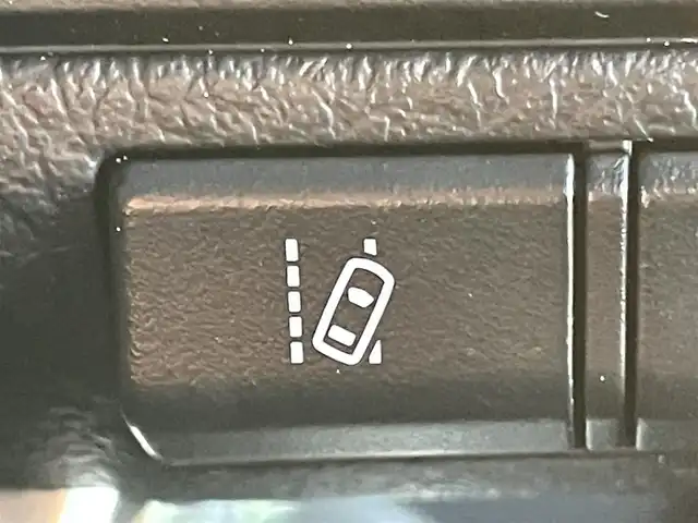 トヨタ ランドクルーザー AX 群馬県 2024(令6)年 3.4万km スーパーホワイトⅡ 7インチディスプレイオーディオ/バックカメラ/純正16インチアルミホイール/純正フロアマット/AHB/Bluetooth/スペアキー2本/ダウンヒルアシストコントロール/センターデフロック/寒冷地仕様/パワーステアリング/ETC/ターボ/４WD/電動格納ミラー/本革ステアリング/デジタルミラー