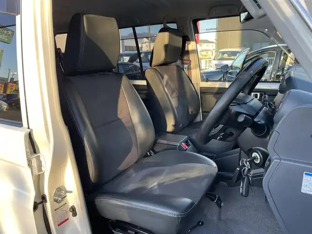 トヨタ ランドクルーザー AX 群馬県 2024(令6)年 3.4万km スーパーホワイトⅡ 7インチディスプレイオーディオ/バックカメラ/純正16インチアルミホイール/純正フロアマット/AHB/Bluetooth/スペアキー2本/ダウンヒルアシストコントロール/センターデフロック/寒冷地仕様/パワーステアリング/ETC/ターボ/４WD/電動格納ミラー/本革ステアリング/デジタルミラー