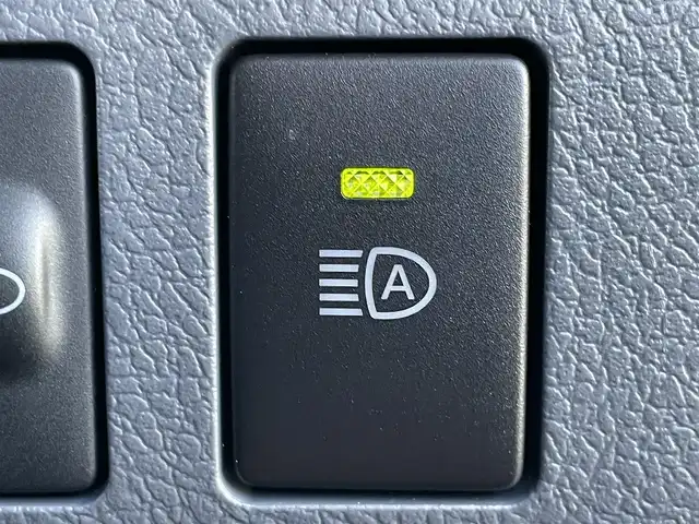 トヨタ ランドクルーザー AX 群馬県 2024(令6)年 3.4万km スーパーホワイトⅡ 7インチディスプレイオーディオ/バックカメラ/純正16インチアルミホイール/純正フロアマット/AHB/Bluetooth/スペアキー2本/ダウンヒルアシストコントロール/センターデフロック/寒冷地仕様/パワーステアリング/ETC/ターボ/４WD/電動格納ミラー/本革ステアリング/デジタルミラー