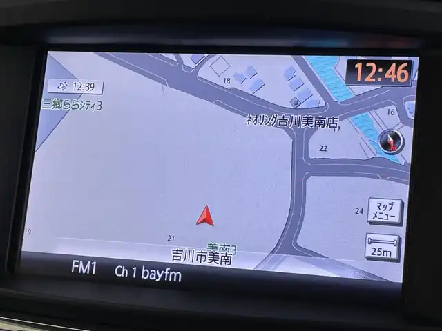 日産 エルグランド 250ハイウェイスターS 埼玉県 2019(平31)年 5.2万km ブリリアントホワイトパール ワンオーナー/ハーフレザーシート/純正メモリナビ/　DTV CD DVD BT SD HDDREC AUX/両側パワースライドドア/全方位バックカメラ/フリップダウンモニター/オットマン/インテリジェントクルーズコントロール/インテリジェントエマージェンシーブレーキ/LDW（車線逸脱警報）/VDC（ビークルダイナミクスコントロールシステム）/純正ビルトインETC/社外前後ドライブレコーダー/エンジンスタートボタン/スマートキー/スペアキー/純正LEDヘッドライト/オートライト/純正アルミホイール