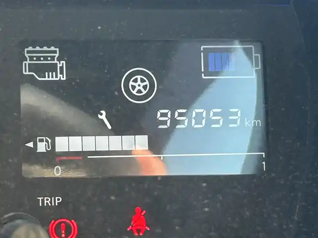 日産 ノート e－パワー ニスモ 静岡県 2018(平30)年 9.5万km スーパーブラック ユーザー買取車両/ハイブリッド車/純正SDナビ（MM317D-W）/[AM/FM/TV/BT/CD/DVD]/純正LEDヘッドライト/純正16インチAW/純正セミバケットシート/クルーズコントロール（追従走行あり）/スマートキー/スペアキー×１/車外カメラ（全方位、バック）/ETC/ドライブレコーダー/横滑り防止装置/衝突被害軽減システム/レーンアシスト/コーナーセンサー/保証書/取扱説明書