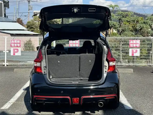 日産 ノート e－パワー ニスモ 静岡県 2018(平30)年 9.5万km スーパーブラック ユーザー買取車両/ハイブリッド車/純正SDナビ（MM317D-W）/[AM/FM/TV/BT/CD/DVD]/純正LEDヘッドライト/純正16インチAW/純正セミバケットシート/クルーズコントロール（追従走行あり）/スマートキー/スペアキー×１/車外カメラ（全方位、バック）/ETC/ドライブレコーダー/横滑り防止装置/衝突被害軽減システム/レーンアシスト/コーナーセンサー/保証書/取扱説明書