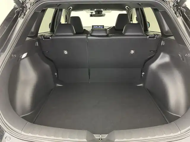 トヨタ カローラ クロス ハイブリッド Z 愛知県 2023(令5)年 1.6万km アティチュードブラックマイカ 純正８型ＤＡ　フルセグＴＶ　全方位カメラ　禁煙車　ハーフレザー　シートヒーター　電動リアゲート　ＢＳＭ　パワーシート　セーフティセンス　衝突軽減　追従クルコン　コーナーセンサー　ルーフレール　ＬＥＤオートライト　オートハイビーム　前後ドラレコ　電動パーキングブレーキ　ETC