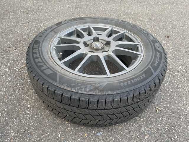 ホンダ ヴェゼル ハイブリッド X ホンダセンシング 道東・釧路十勝 2017(平29)年 9.8万km クリスタルブラックパール 4WD/前後ドライブレコーダー/社外SDナビ/・フルセグ/CD/DVD/BT/ラジオ/バックカメラ/ホンダセンシング/レーダークルーズコントロール/レーンキープアシスト/ワイパーデアイザー/フロントシートヒーター/パドルシフト/ステアリングリモコン/アルミ付スタッドレスタイヤ積込/ETC/フロアマット/ドアバイザー