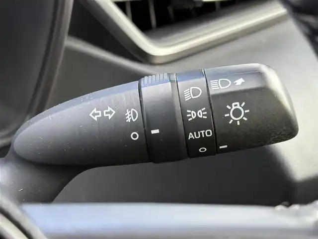 トヨタ カローラツーリング ハイブリッド ダブルバイビー 大分県 2019(令1)年 5.6万km スパークリングブラックパールクリスタルシャイン ・ナビ(Miracast/BT/USB)/・バックカメラ/・プリクラッシュセーフティ/・レーンキープアシスト/・コーナーセンサー/・ドライブレコーダー/・ETC/・ステアリングリモコン/・ブレーキホールド/・オートハイビーム/・ハーフレザーシート/・純正アルミホイール/・スマートキー/・プッシュスタートボタン