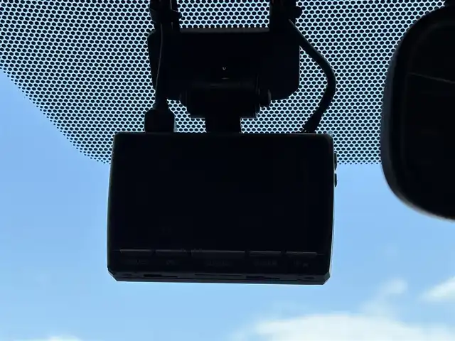 トヨタ カローラツーリング ハイブリッド ダブルバイビー 大分県 2019(令1)年 5.6万km スパークリングブラックパールクリスタルシャイン ・ナビ(Miracast/BT/USB)/・バックカメラ/・プリクラッシュセーフティ/・レーンキープアシスト/・コーナーセンサー/・ドライブレコーダー/・ETC/・ステアリングリモコン/・ブレーキホールド/・オートハイビーム/・ハーフレザーシート/・純正アルミホイール/・スマートキー/・プッシュスタートボタン