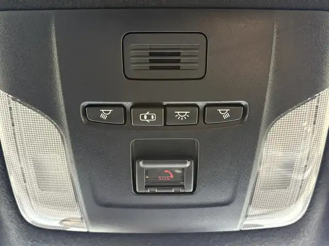 トヨタ カローラツーリング ハイブリッド ダブルバイビー 大分県 2019(令1)年 5.6万km スパークリングブラックパールクリスタルシャイン ・ナビ(Miracast/BT/USB)/・バックカメラ/・プリクラッシュセーフティ/・レーンキープアシスト/・コーナーセンサー/・ドライブレコーダー/・ETC/・ステアリングリモコン/・ブレーキホールド/・オートハイビーム/・ハーフレザーシート/・純正アルミホイール/・スマートキー/・プッシュスタートボタン