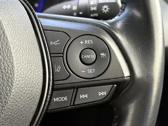 トヨタ カローラツーリング ハイブリッド ダブルバイビー 大分県 2019(令1)年 5.6万km スパークリングブラックパールクリスタルシャイン ・ナビ(Miracast/BT/USB)/・バックカメラ/・プリクラッシュセーフティ/・レーンキープアシスト/・コーナーセンサー/・ドライブレコーダー/・ETC/・ステアリングリモコン/・ブレーキホールド/・オートハイビーム/・ハーフレザーシート/・純正アルミホイール/・スマートキー/・プッシュスタートボタン